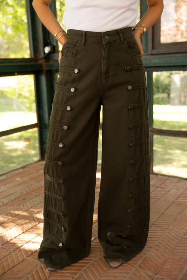 Şerit Düğme Detaylı Pantolon