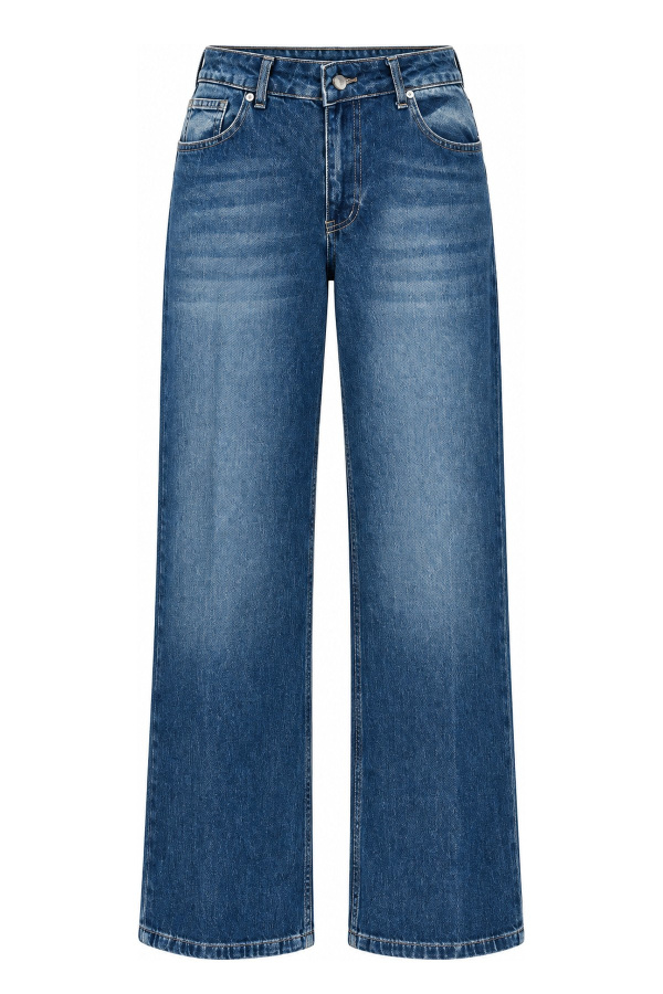 Basic Straight Fit Jean